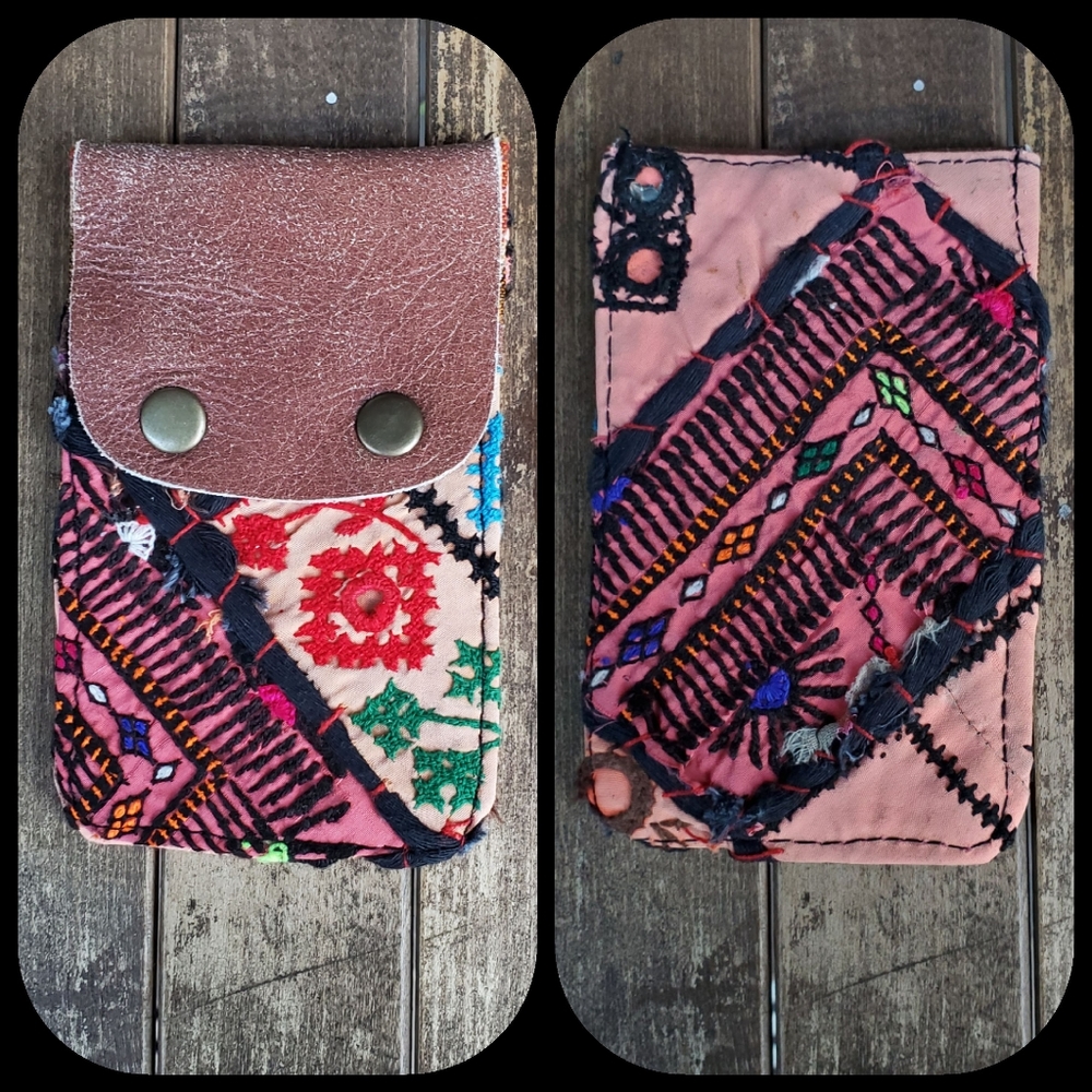 🧠🍳 Free People Boho Embroidered Repurposed vtg banjara hippie Wallet card case